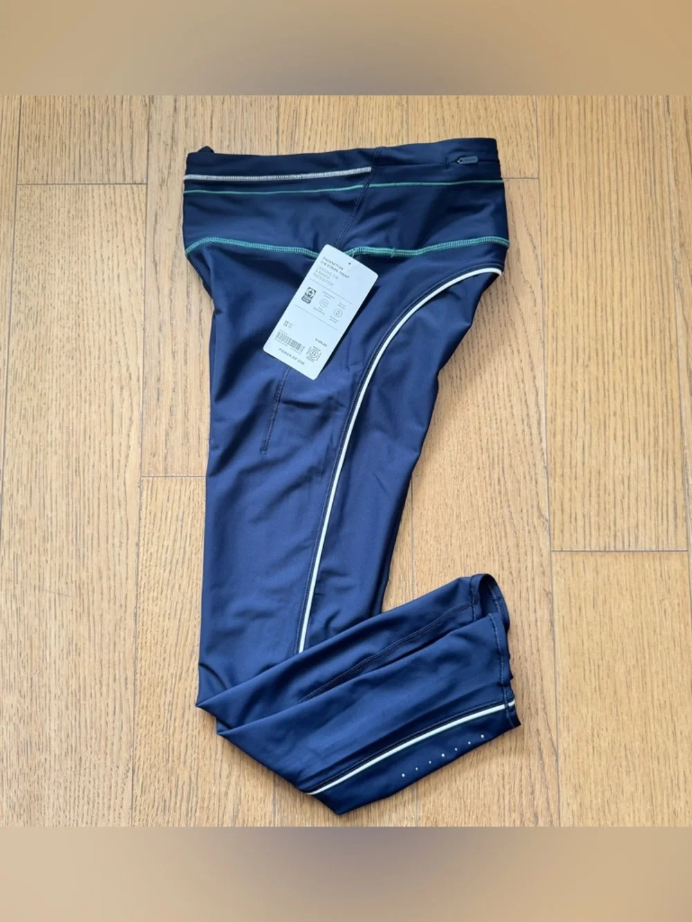 ATHLETA 
Interval Stash High Rise 7/8 Legging NWT Size XS - Picture 4 of 6